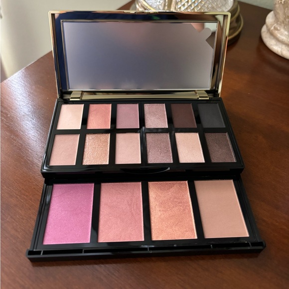 Lancome Face & Eye Makeup Palette Limited Edition New in Box - Picture 2 of 3